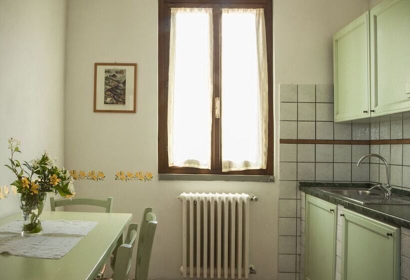 带2个卧室的公寓, Quercia Al Poggio