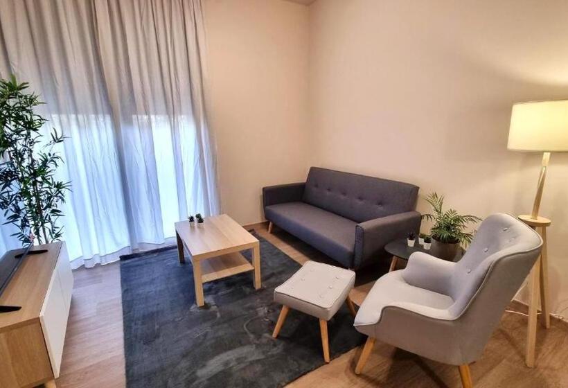 آپارتمان 3 خوابه, Residencia Universitaria Damia Bonet