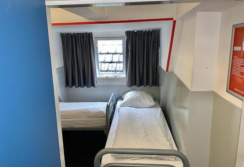 غرفة قياسية سرير بطابقين مزودة بحمام مشترك, The White Tulip Hostel