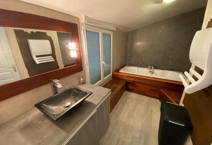 标准房带园景, L Auberge Médocaine