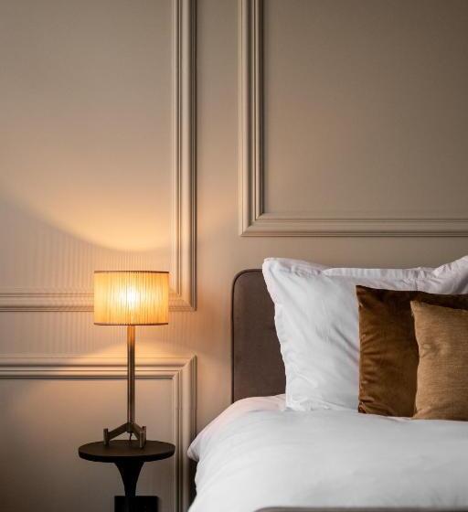 اتاق لوکس با تخت بزرگ, Boutique Hotel Huys Oud Teylingen