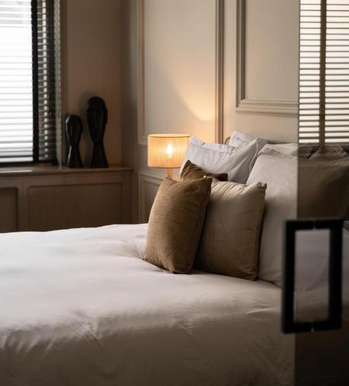 اتاق لوکس با تخت بزرگ, Boutique Hotel Huys Oud Teylingen