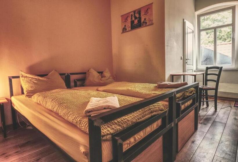 Номер Стандарт, Opera Hostel