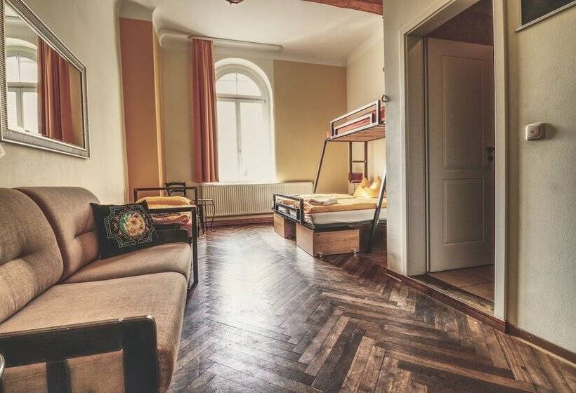 Номер Стандарт, Opera Hostel
