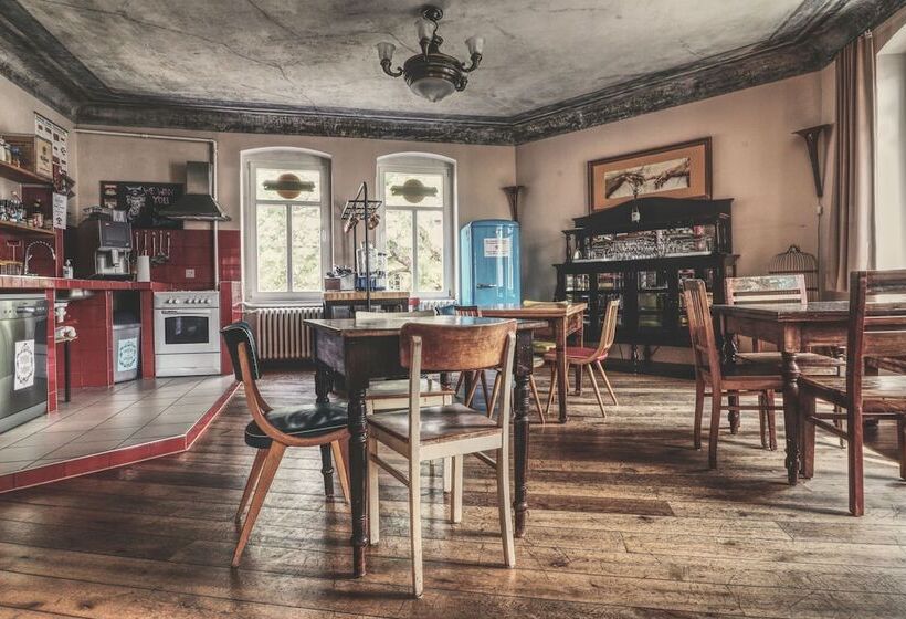 Трехместный Номер Стандарт Совместная Ванная, Opera Hostel