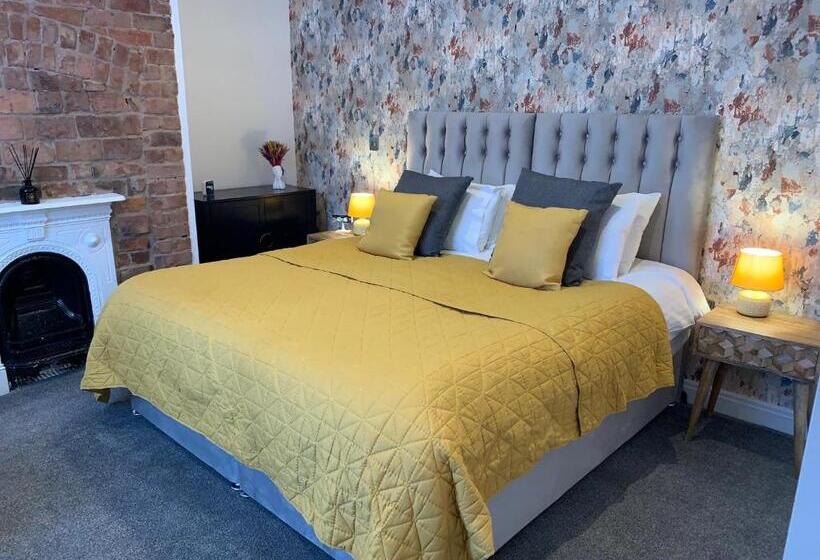 Escritório Deluxe, 46 Ashfield Rd, Altrincham
