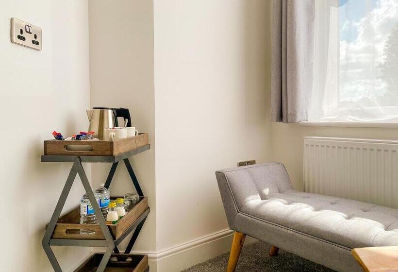Quarto Estandar, 46 Ashfield Rd, Altrincham