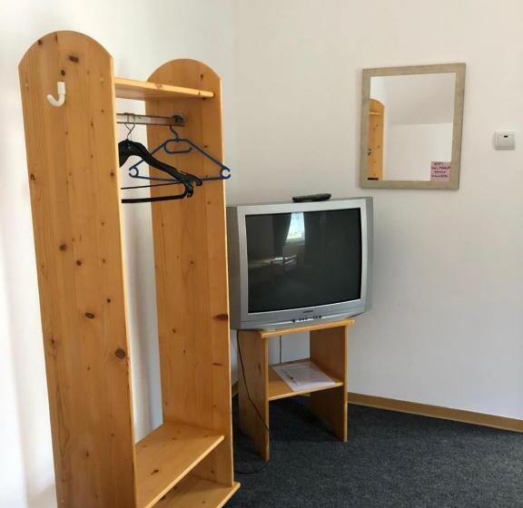 스탠다드 트리플 룸 가든 전망, Kati Guesthouse