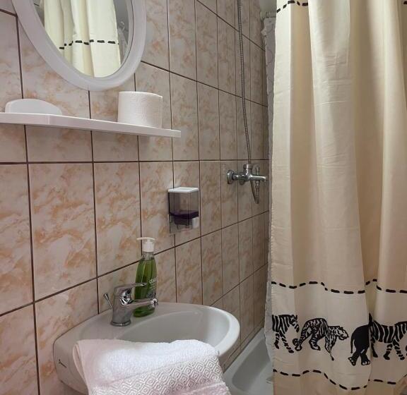 스탠다드 트리플 룸 가든 전망, Kati Guesthouse