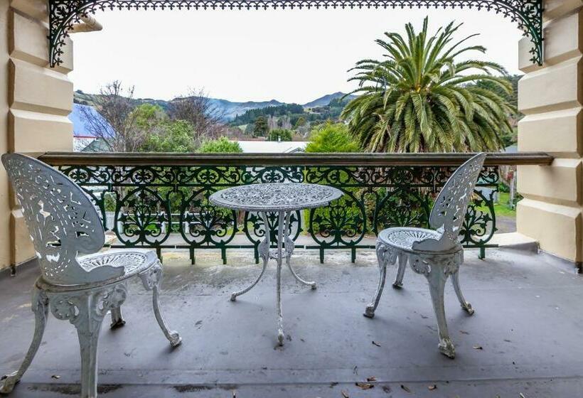Номер Стандарт, The Grand Hotel & Bar   Akaroa