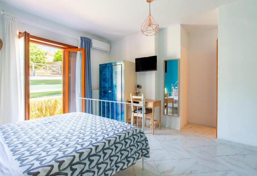 سوییت لوکس, Villa Mariel Suites & Apartment