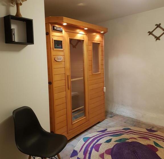Апартаменты 1 Спальня, Le Relais Des Roses  Chambres D Hôtes