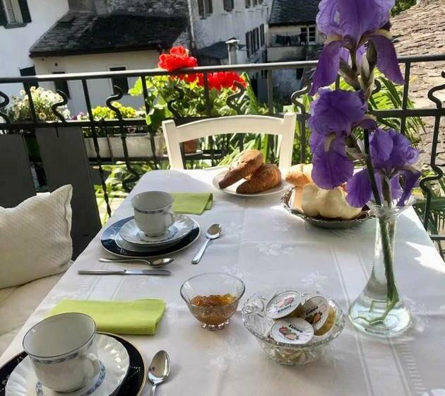 Quarto Familiar, Bb Chiavenna Centro Storico