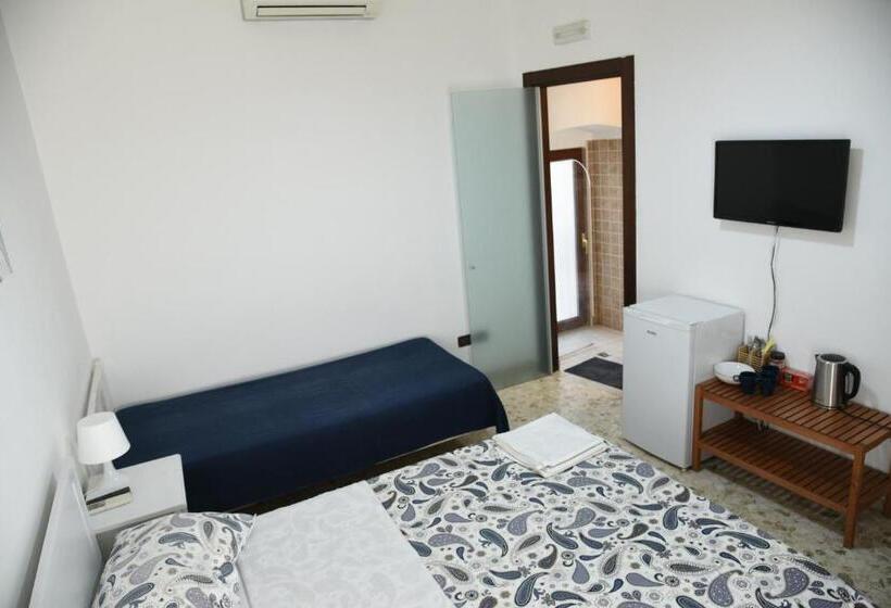 اتاق استاندارد, Corte Trecantaia 11 Holiday
