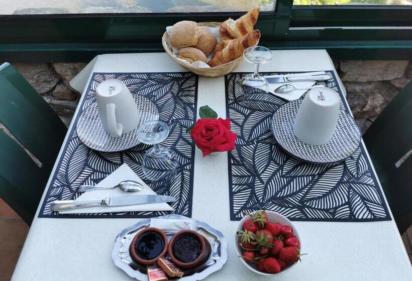 Четырехместный Номер Стандарт, Le Moulin Du Temps  Chambres Et Lounge Bar Au Bord De La Rivière