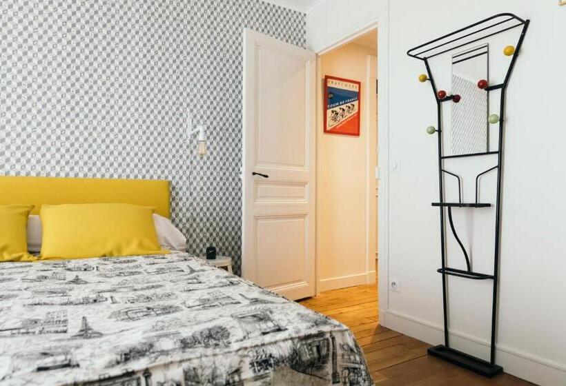 Chambre Standard Salle de Bains Commune, Chez Pépé Merle   Chambres D Hôtes Au Cœur De Paris