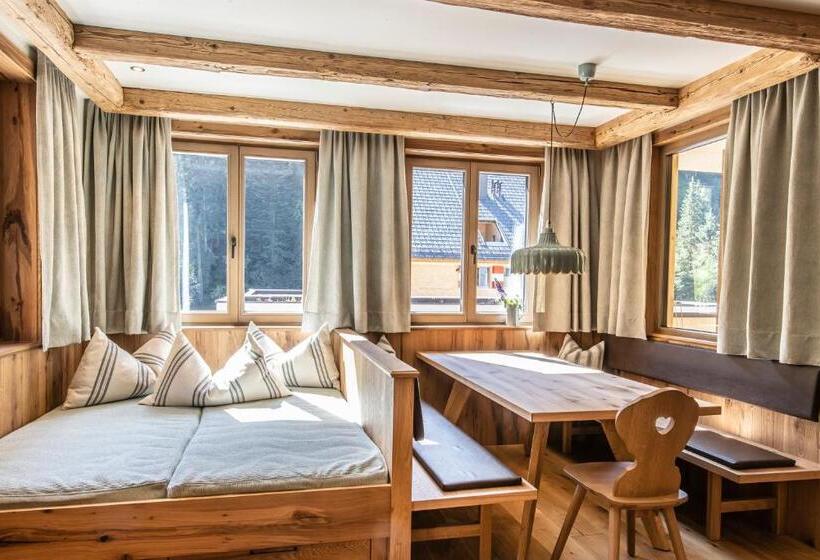 Апартаменты 2 Спальни, Berghaus Schröcken   Hotel Apartments Spa