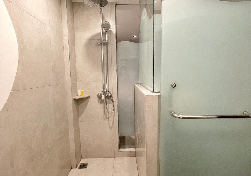Номер Deluxe Вид на Бассейн, Khaiyyara Jimbaran Bali