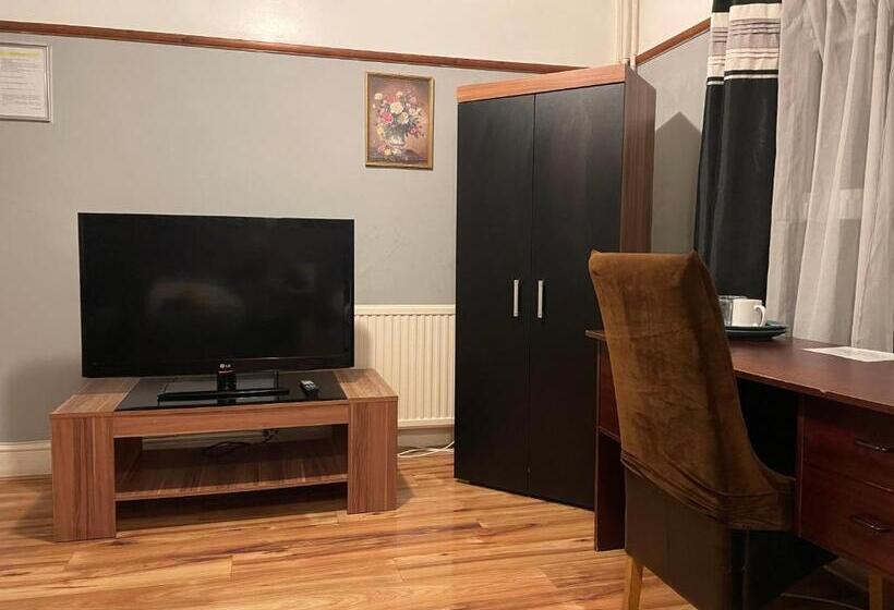 Номер Стандарт Совместная Ванная, Bright Apartments