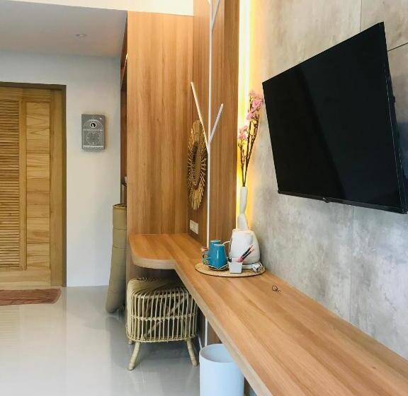 Трехместный Номер Deluxe, Sirilagoona Home Resort