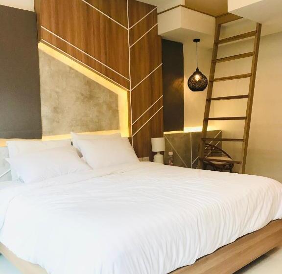 Трехместный Номер Deluxe, Sirilagoona Home Resort