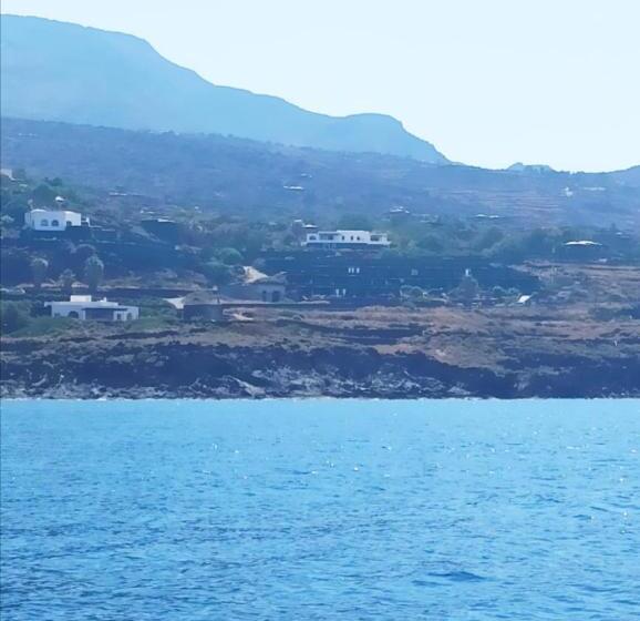 آپارتمان 1 خوابه با تراس, Perla Nera I Dammusi Di Scauri