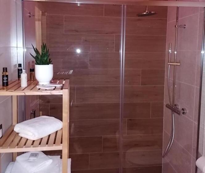 带按摩浴盆的套房, Lux Suite