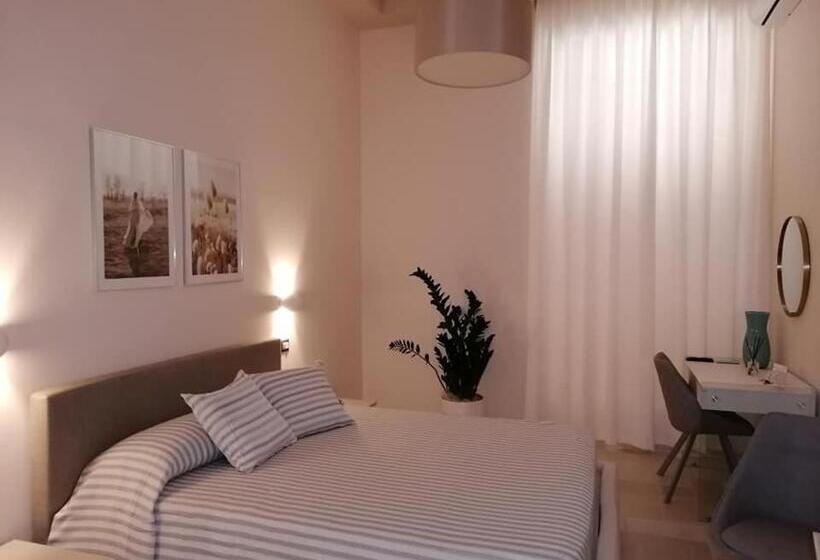小型套房, Lux Suite