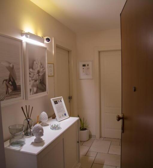 小型套房, Lux Suite