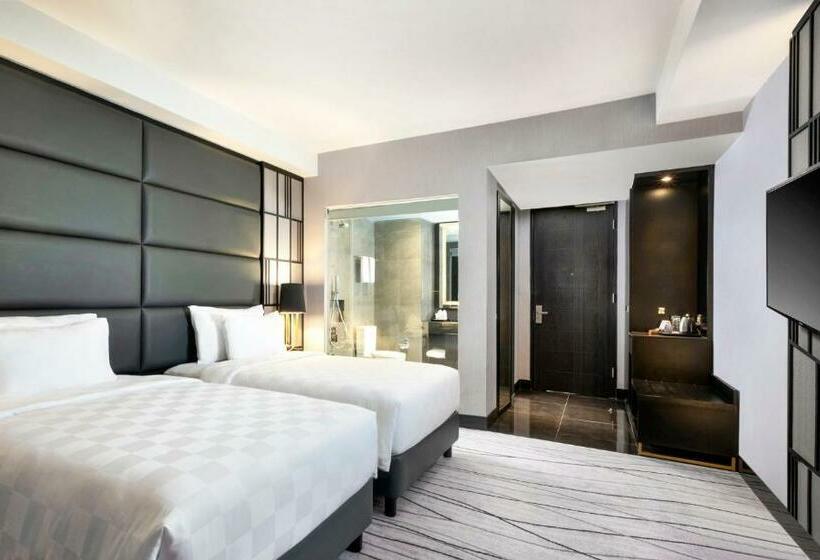 اتاق لوکس, Grand Swiss Belhotel Darmo