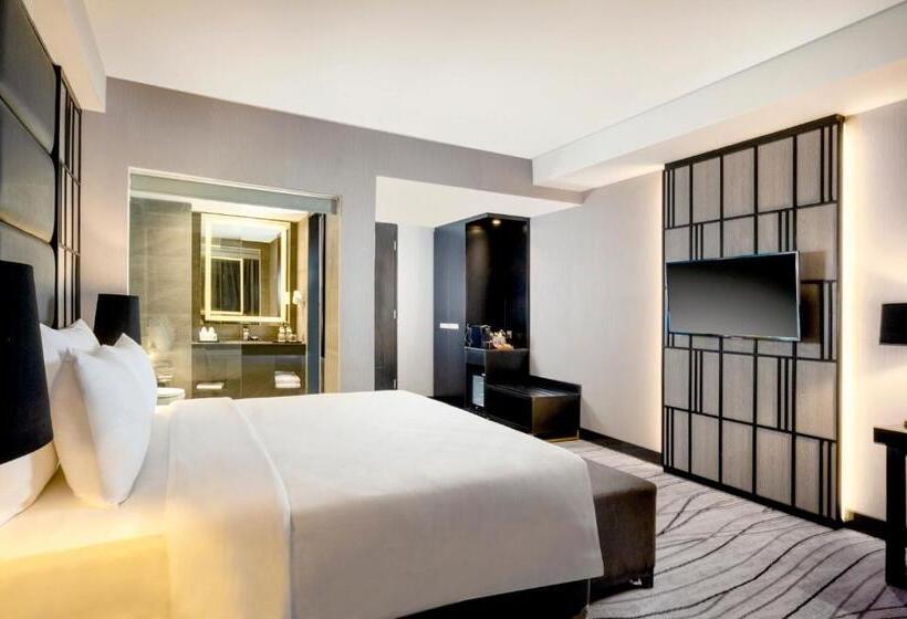 اتاق اجرایی, Grand Swiss Belhotel Darmo