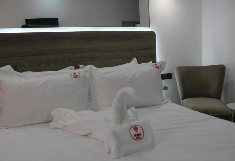 Quarto Estandar, Wow