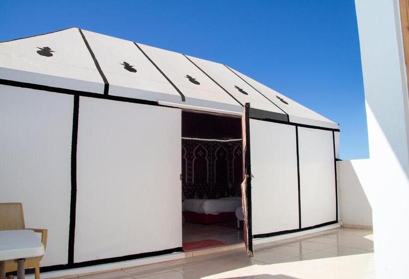 Tenda Padrão, Wow