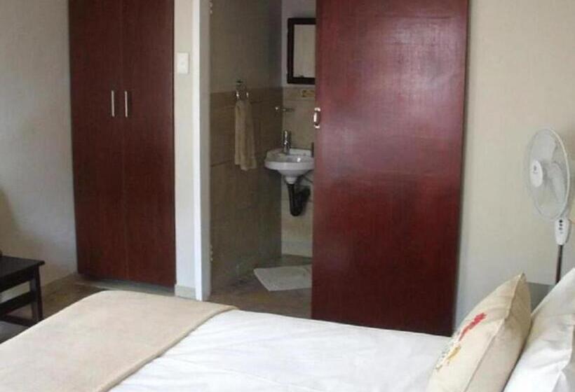 스탠다드 싱글 룸, Monacco Guest House