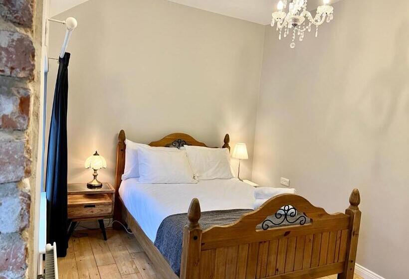 Номер Стандарт с Балконом, Picturesque Riverview Cottage Pettigo
