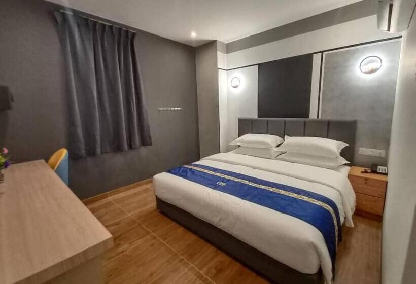 Номер Deluxe Кровать Кинг, Good 9 Hotel   Cahaya Kota Puteri