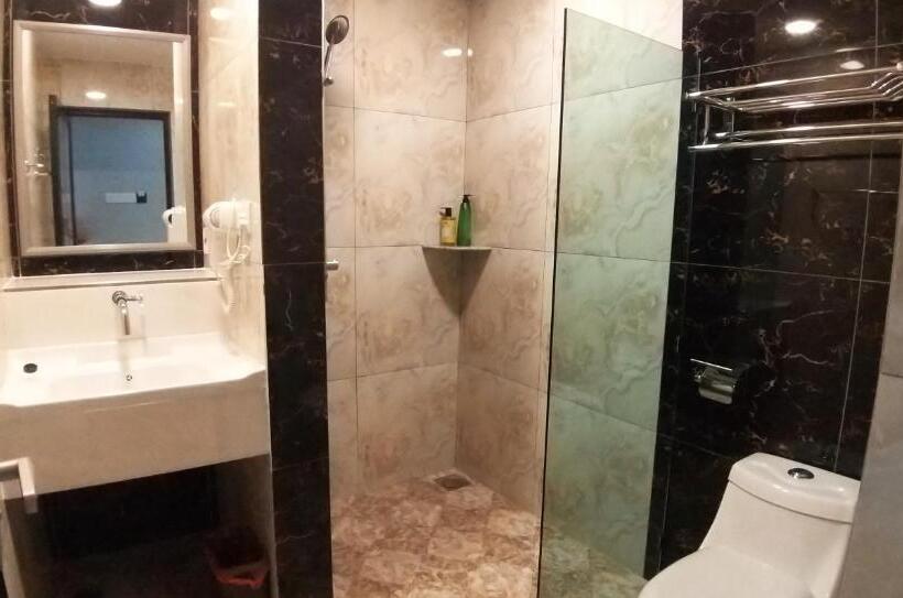 Трехместный Номер Deluxe, Good 9 Hotel   Cahaya Kota Puteri