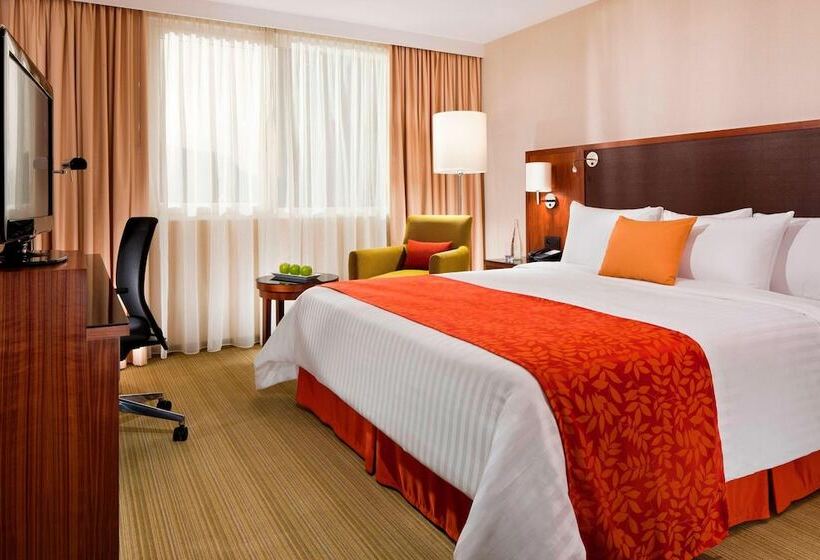 Номер Superior с Террасой, Courtyard By Marriott Paris Arcueil
