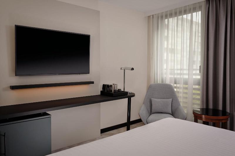 디럭스 룸, Courtyard By Marriott Paris Arcueil