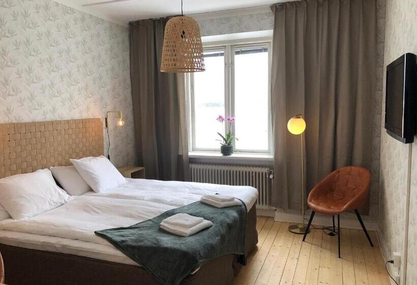 Номер Стандарт, L & Bistro Rödesund