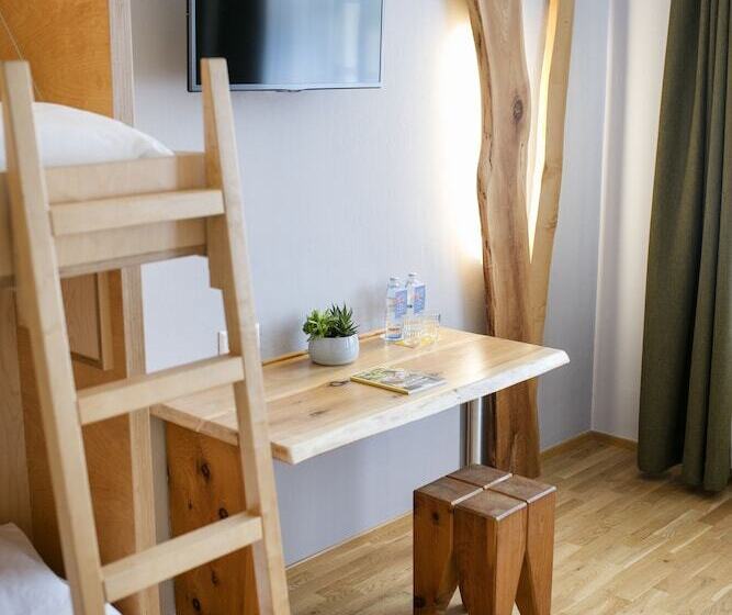 スタンダード４人部屋, Jufa Hotel Waldviertel