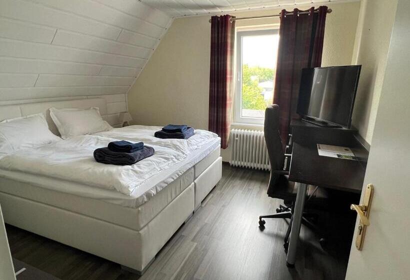 Апартаменты Пентхаус 1 Спальня, The Little Britain Inn Themed Hotel One Of A Kind In Europe
