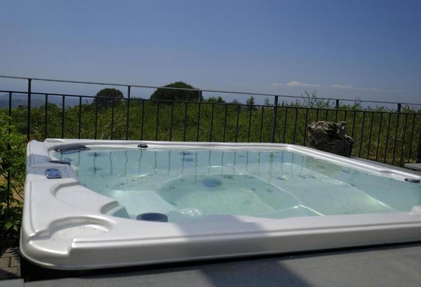خانه 1 خوابه, Cirasa Luxury Country House