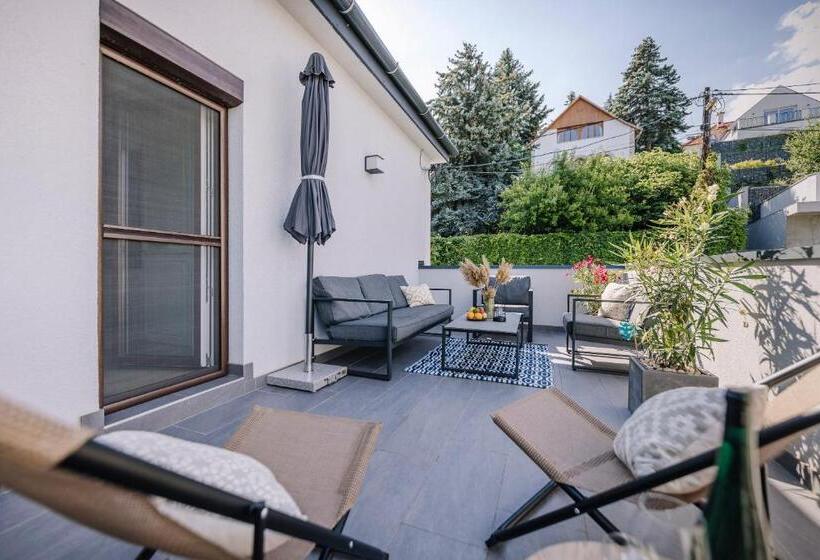 Апартаменты 1 Спальня с Террасой, Nádas Center Home Badacsony