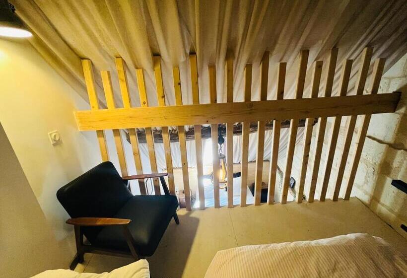 Семейный Номер, Chez Mimie Les Hôtes