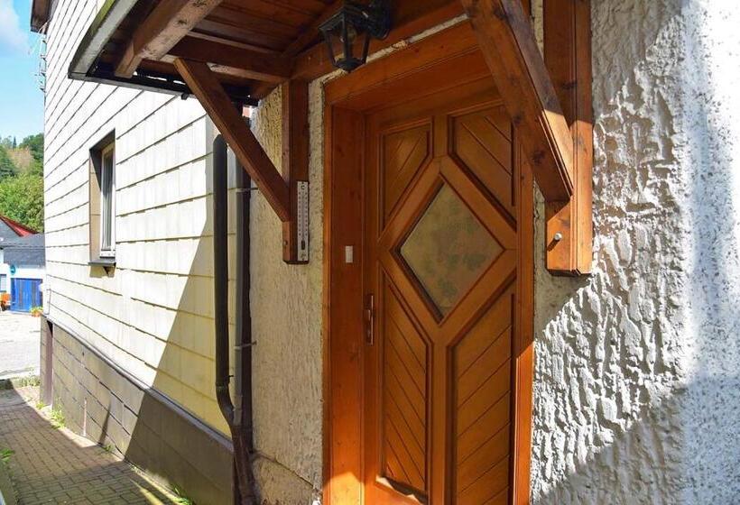 Дом 4 Спальни, Monteurhaus Arbeiterunterkunft Haus Markus Suhl