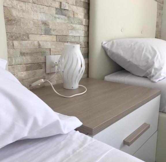 Номер Стандарт Вид на Бассейн, B&b Aly&emy