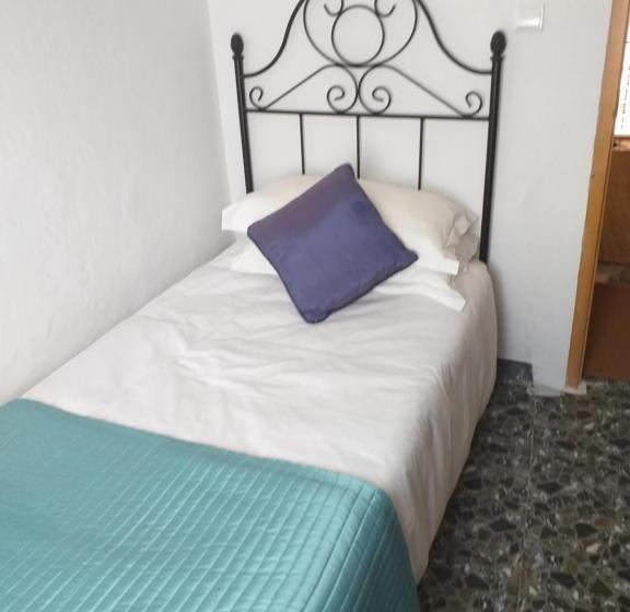 Quarto Economy Individual, Casa Alice Salar