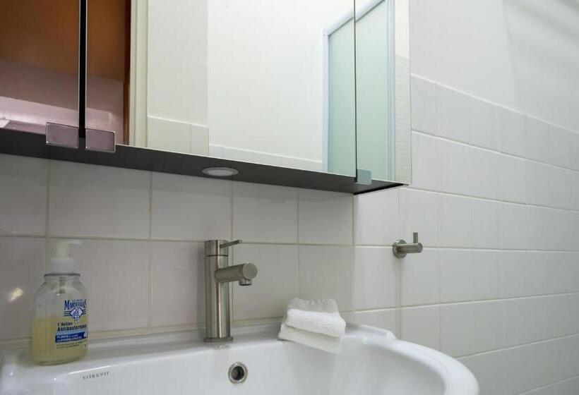 1 Bedroom Apartment River View, Château Destinée