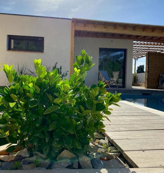 プールビュースタンダードルーム, Le Pool House